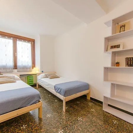 Joivy Colorful Flat For 5 Close To Piazza De Ferrari Генуя