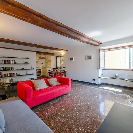 Апартаменты Joivy Colorful Flat For 5 Close To Piazza De Ferrari *