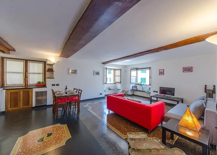 Joivy Colorful Flat For 5 Close To Piazza De Ferrari *