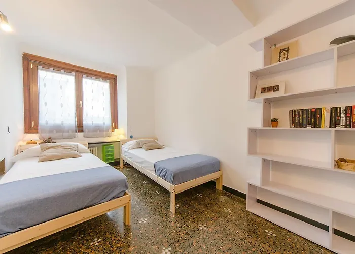 Joivy Colorful Flat For 5 Close To Piazza De Ferrari Genoa