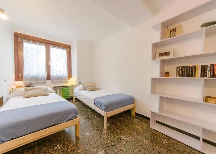 Joivy Colorful Flat For 5 Close To Piazza De Ferrari *