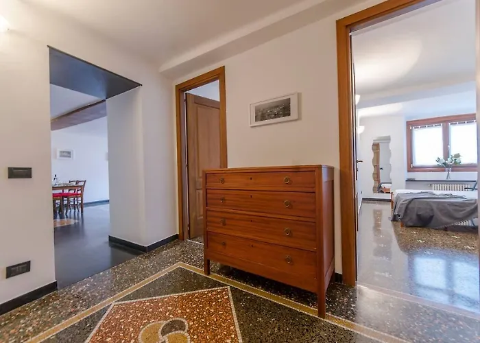 Joivy Colorful Flat For 5 Close To Piazza De Ferrari