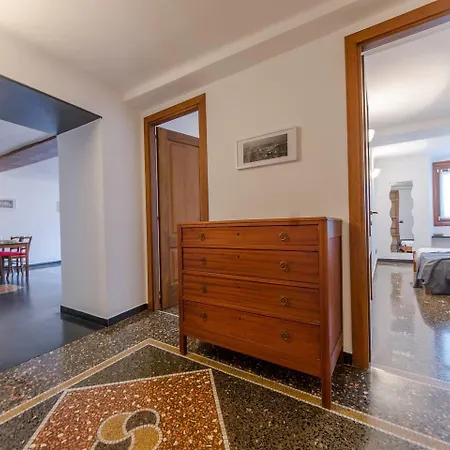 Joivy Colorful Flat For 5 Close To Piazza De Ferrari Appartamento