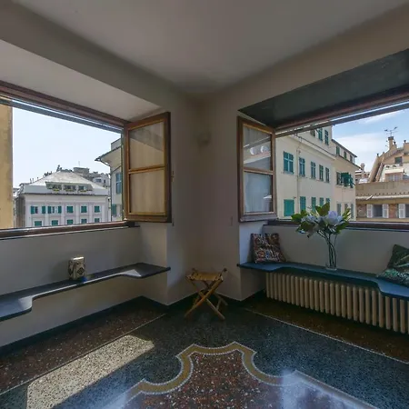 Joivy Colorful Flat For 5 Close To Piazza De Ferrari Διαμέρισμα