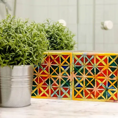 Joivy Colorful Flat For 5 Close To Piazza De Ferrari Appartamento *